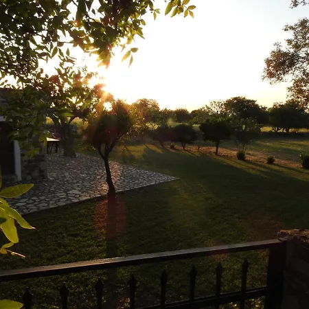 The Stone Kos Nyaraló *