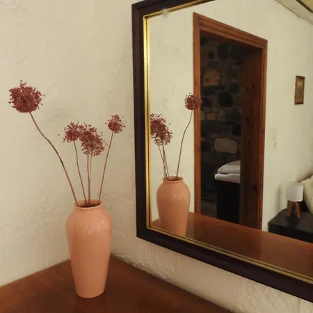 The Stone Kos Nyaraló