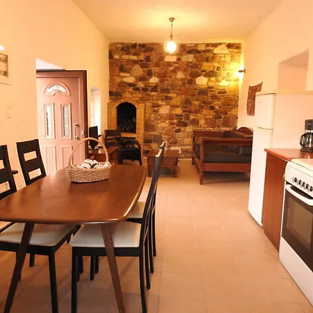 The Stone Kos Nyaraló